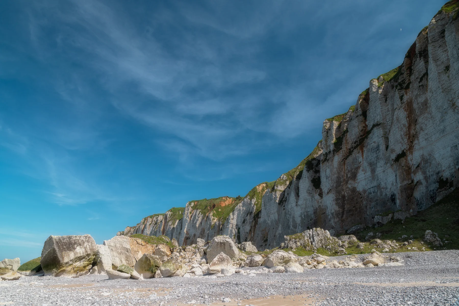 La plage et les falaises à Senneville sur Fécamp